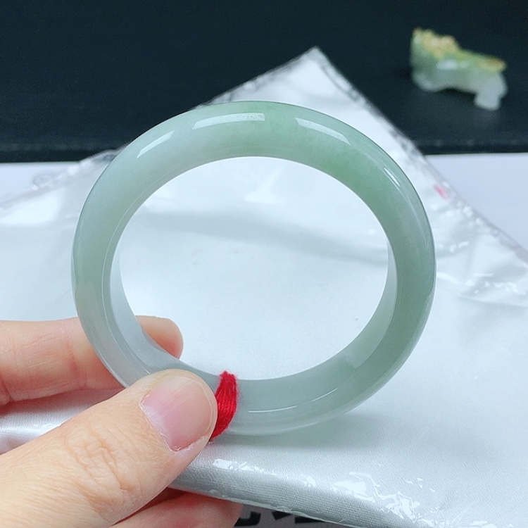 【闪购商品】翡翠手镯未镶嵌天然翡翠手镯