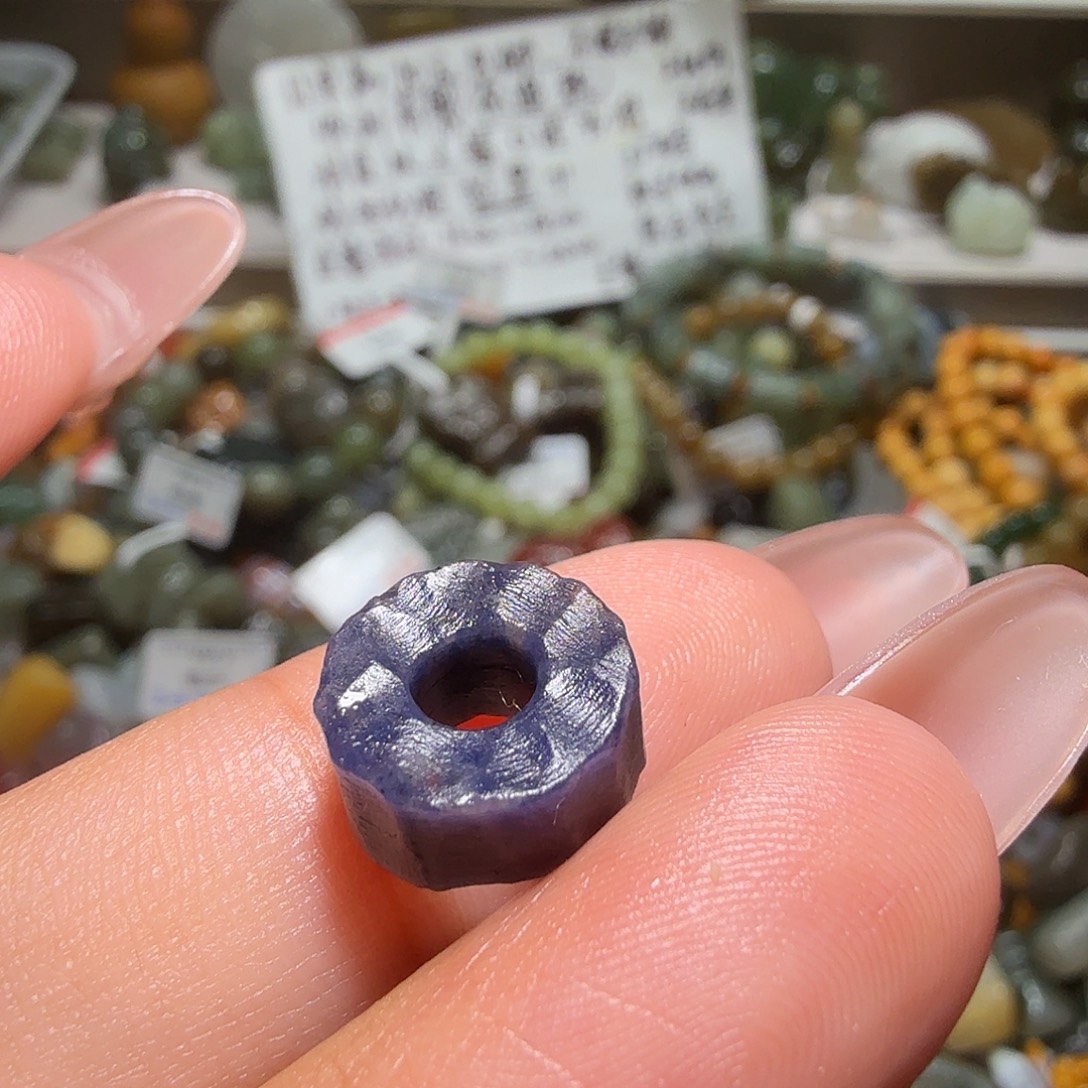 和田玉未镶嵌珠宝奇石