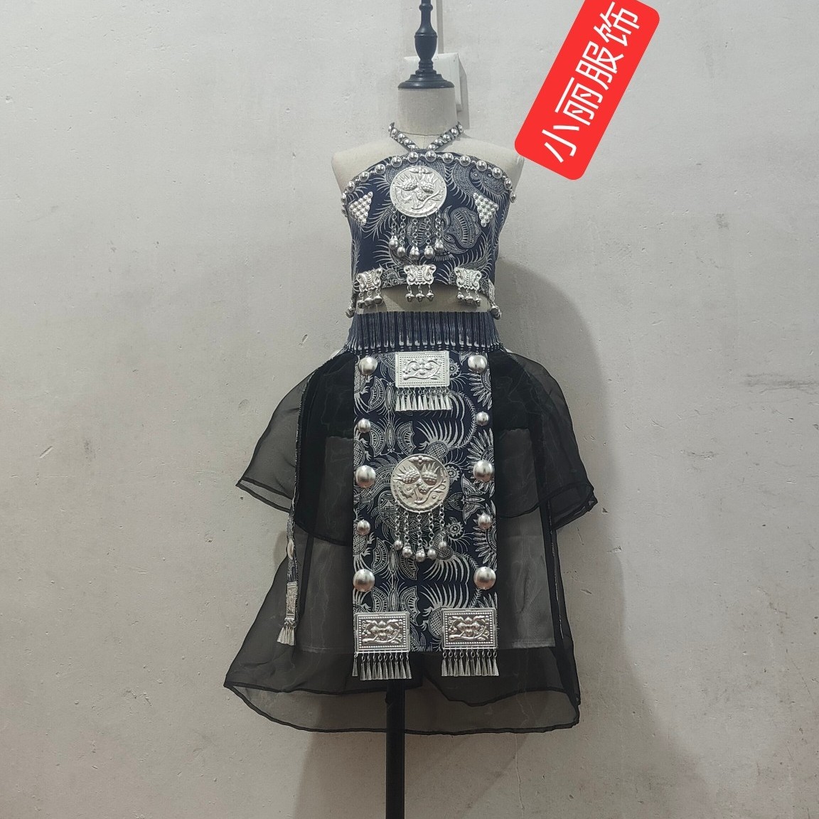 少数民族蜡染苗疆少女长裙旅拍摄影演出服装