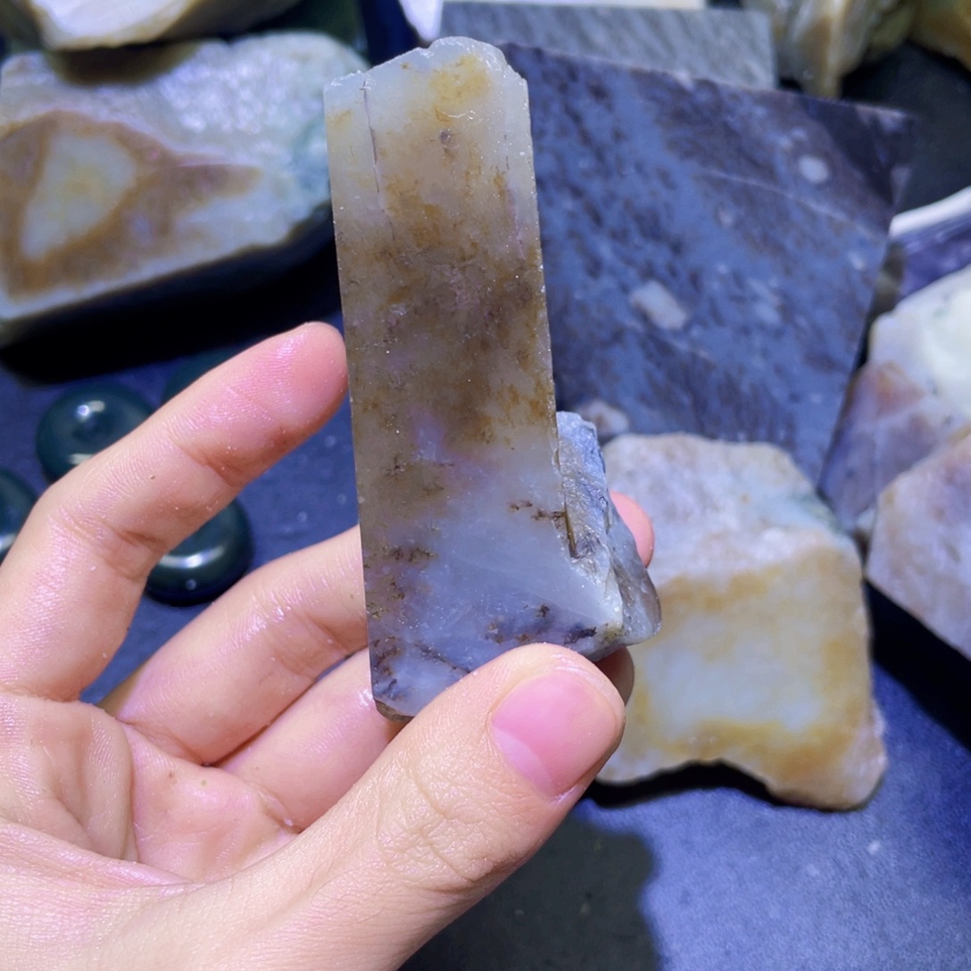 和田玉未镶嵌珠宝半成品