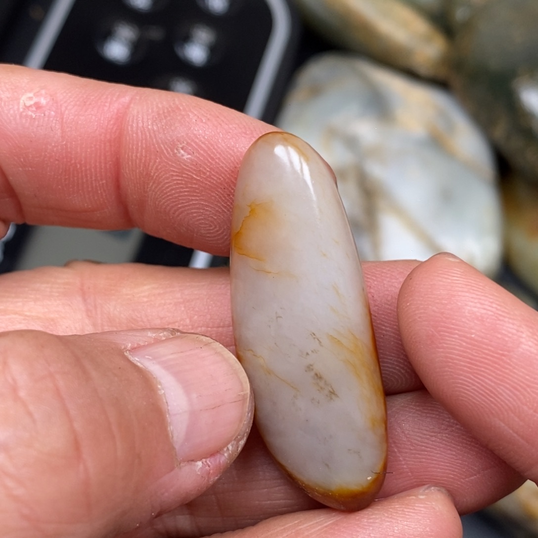 和田玉（糖玉）挂件未镶嵌