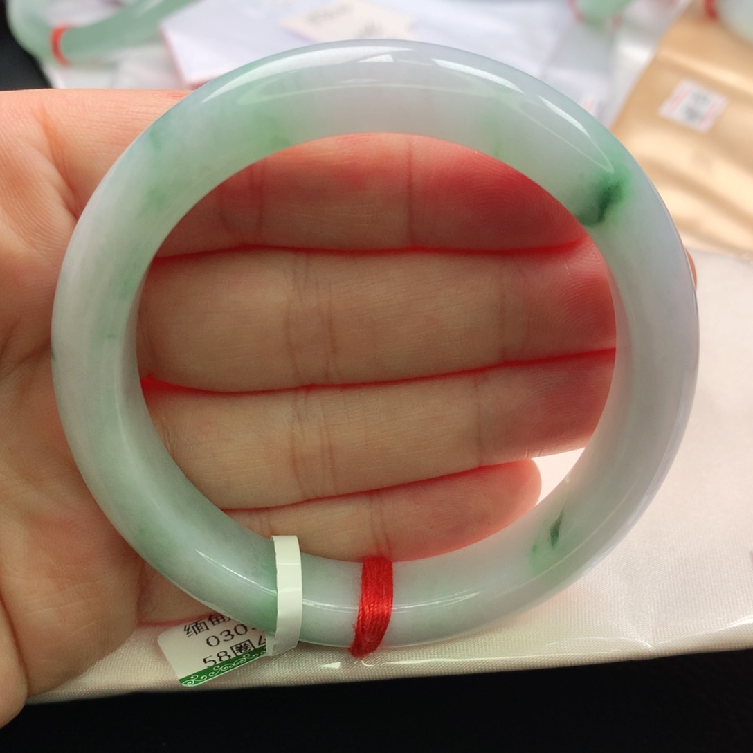 翡翠手镯未镶嵌缅甸翡翠58