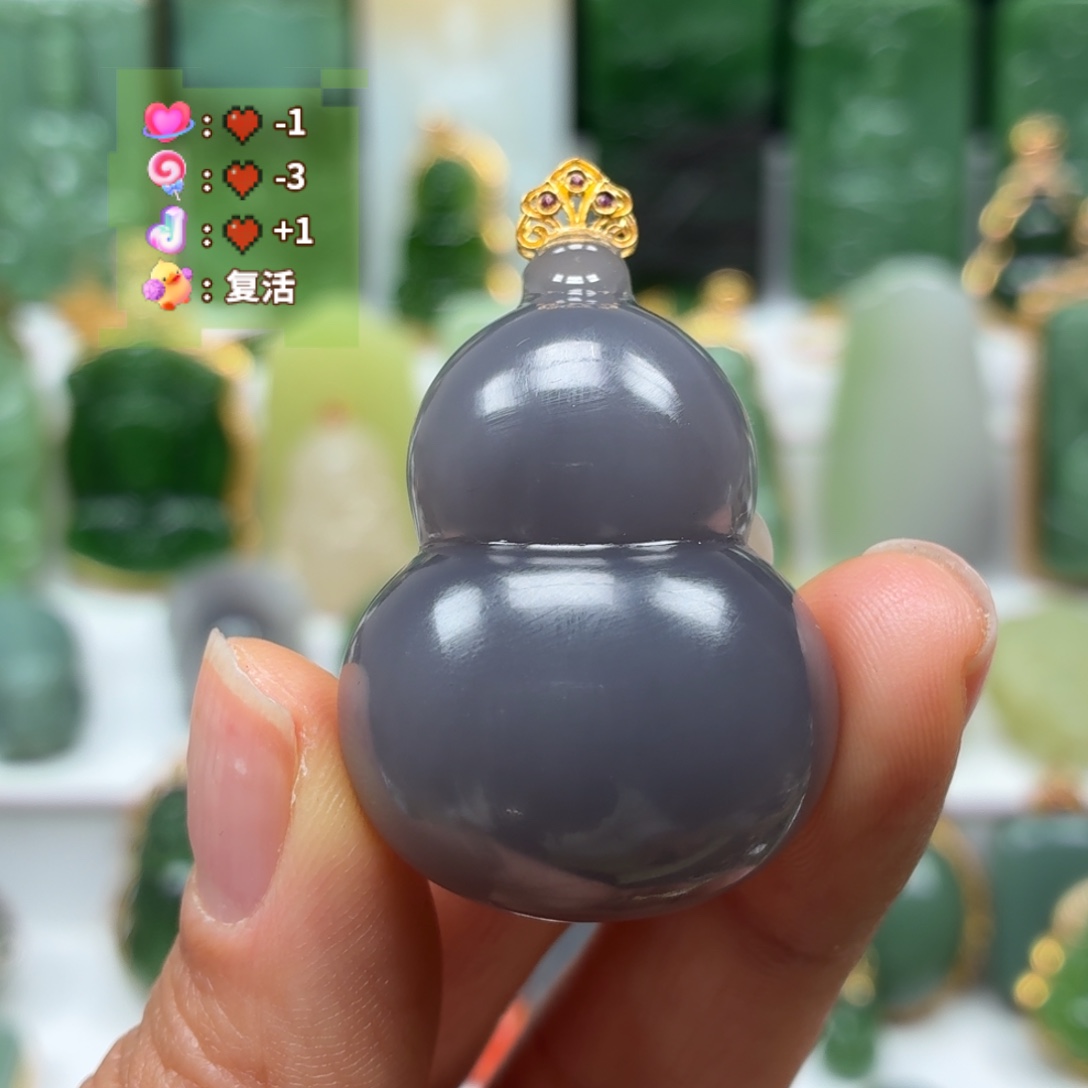 和田玉18K金镶嵌颈饰