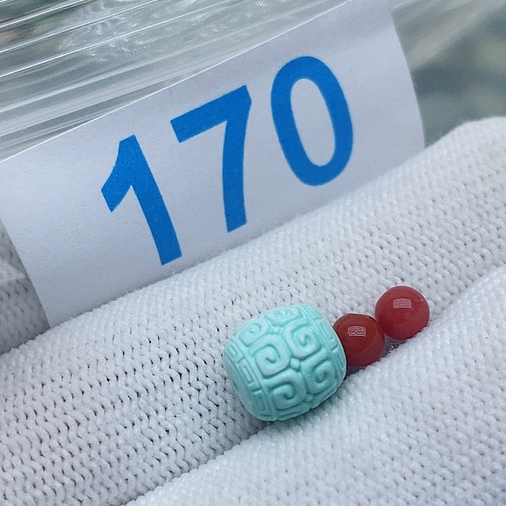 南红玛瑙未镶嵌珠宝奇石