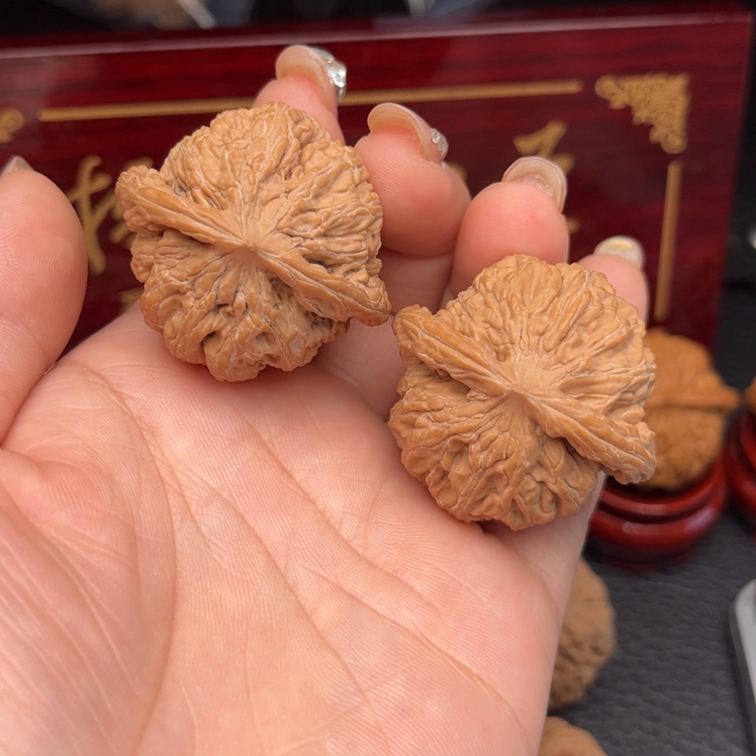 文玩核桃吊坠赵闷