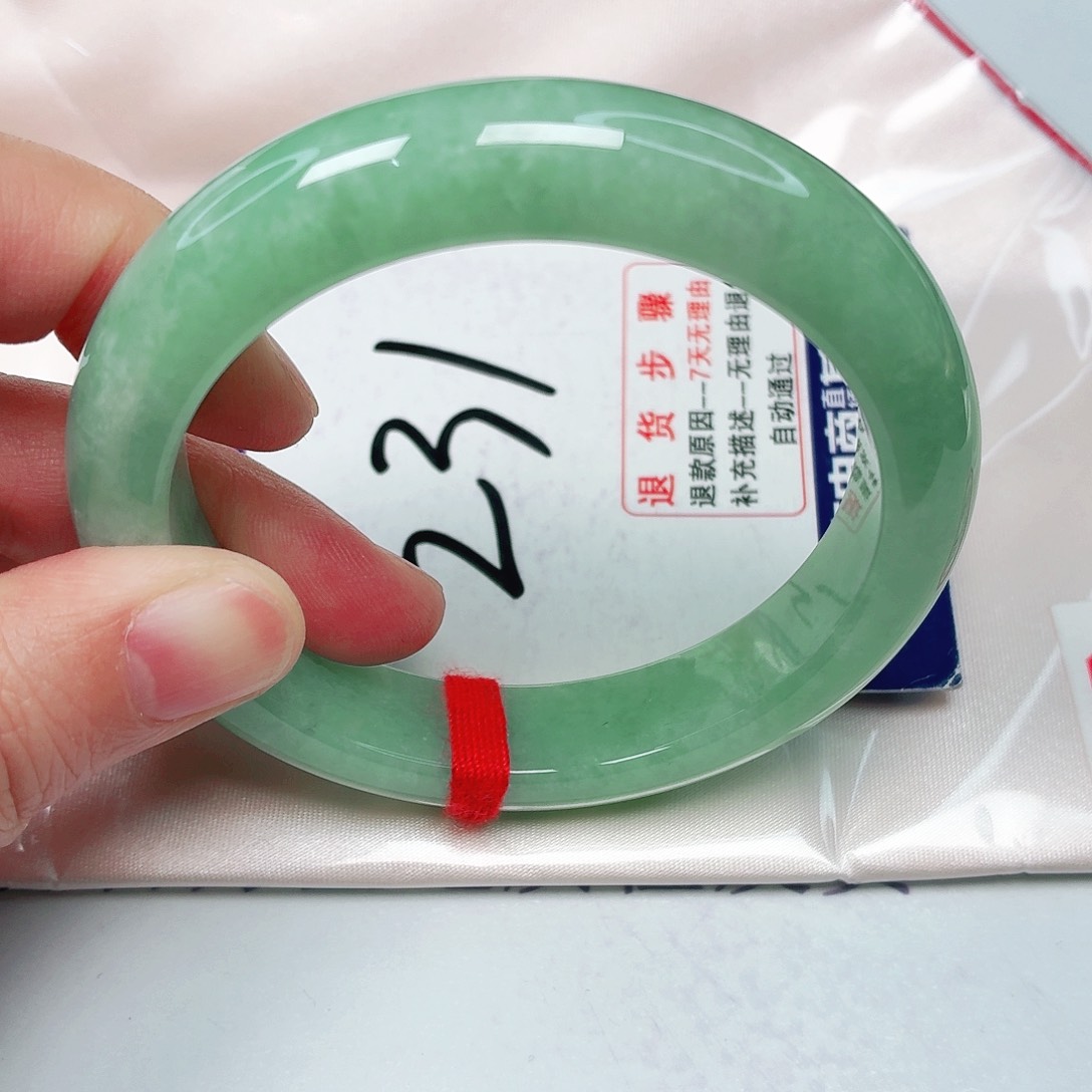 未镶嵌手镯翡翠55