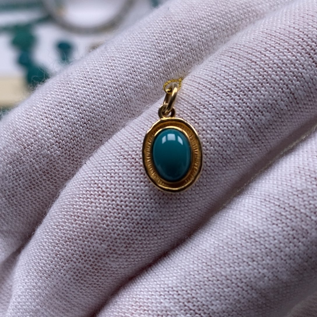 绿松石18K金镶嵌珠宝奇石背云8.3mm