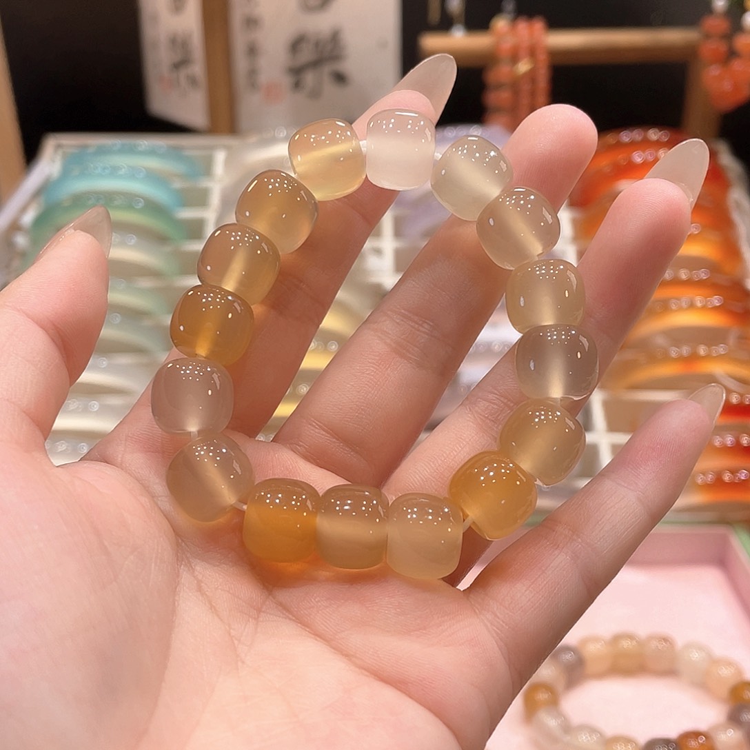 玛瑙/玉髓手镯未镶嵌