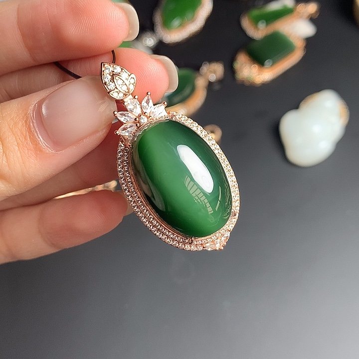 和田玉银S925镶嵌颈饰