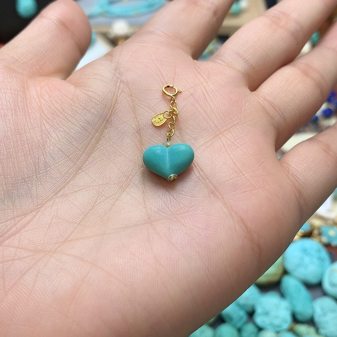 绿松石18K金镶嵌挂件