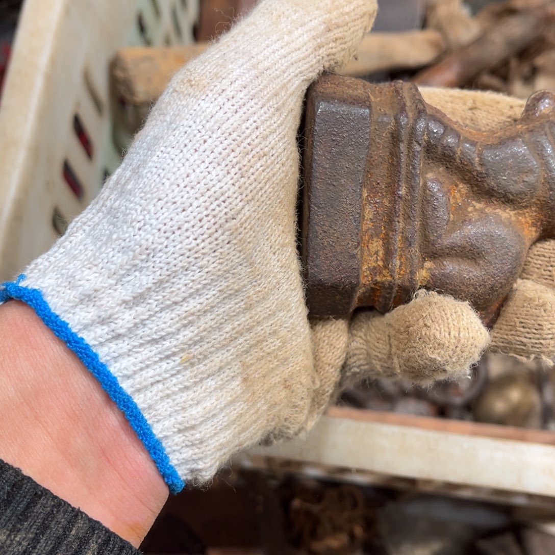 利***洪一物一图，工艺品。