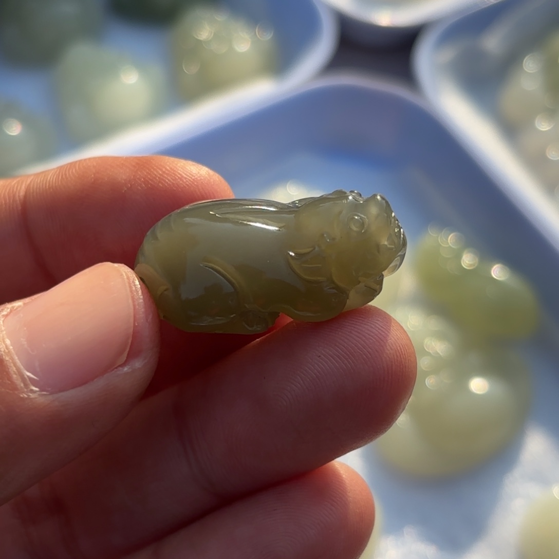 颈饰未镶嵌和田玉貔貅卡30尺寸