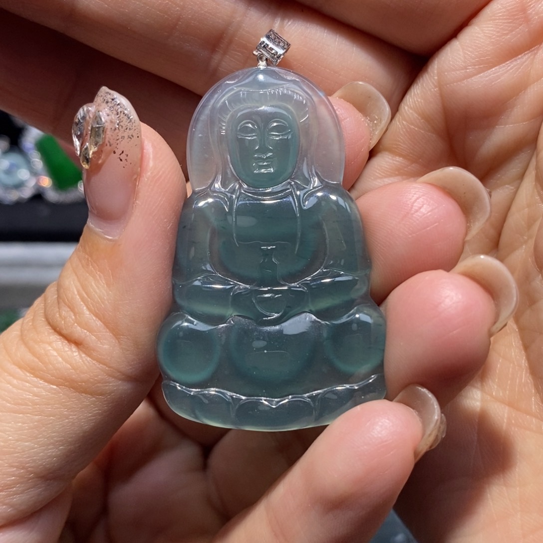 翡翠颈饰18K金镶嵌翡翠