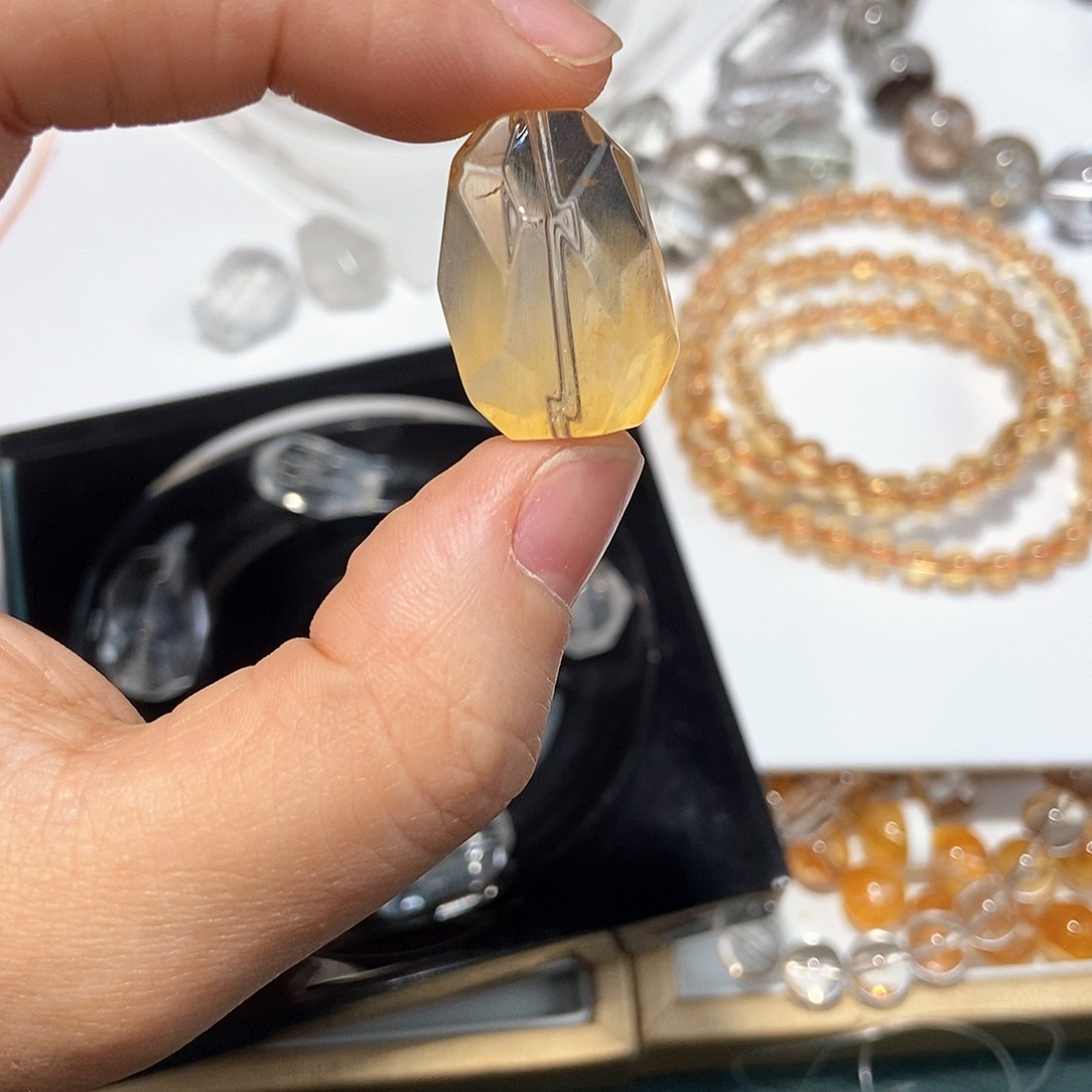 水晶手串未镶嵌用****8兔毛随形