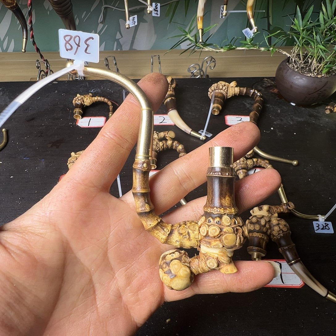 梁***祥大叶紫檀（黑酸枝木类）