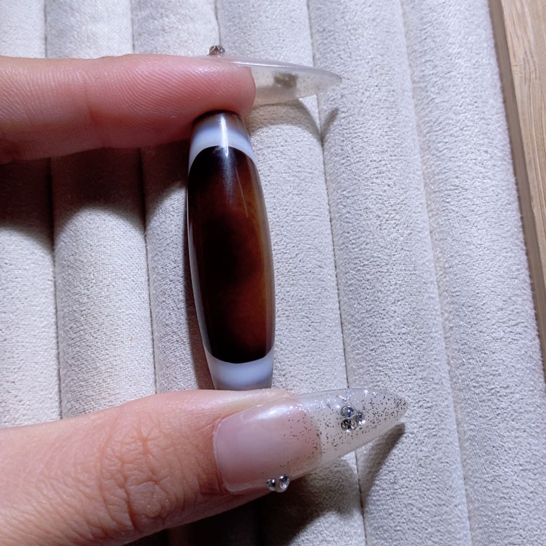 玛瑙/玉髓颈饰未镶嵌一****?