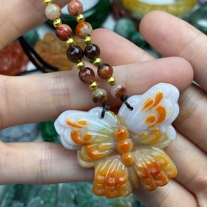 颈饰未镶嵌翡翠吊坠