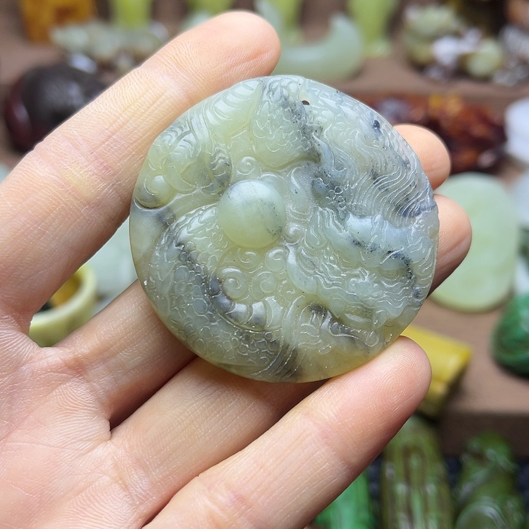 白玉菩提吊坠130。。