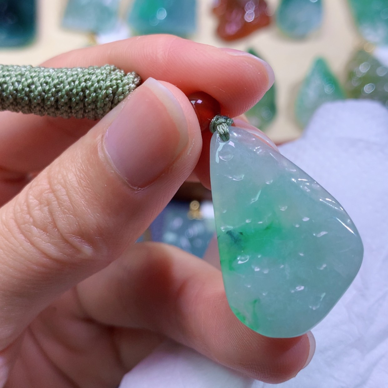 【闪购商品】颈饰未镶嵌翡翠