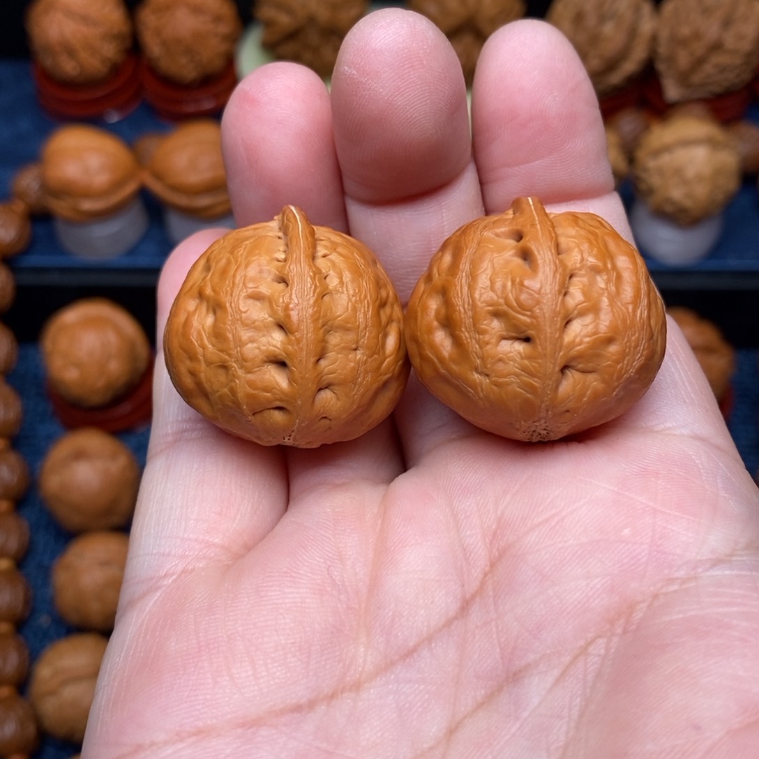 文玩核桃把件手捻佛肚