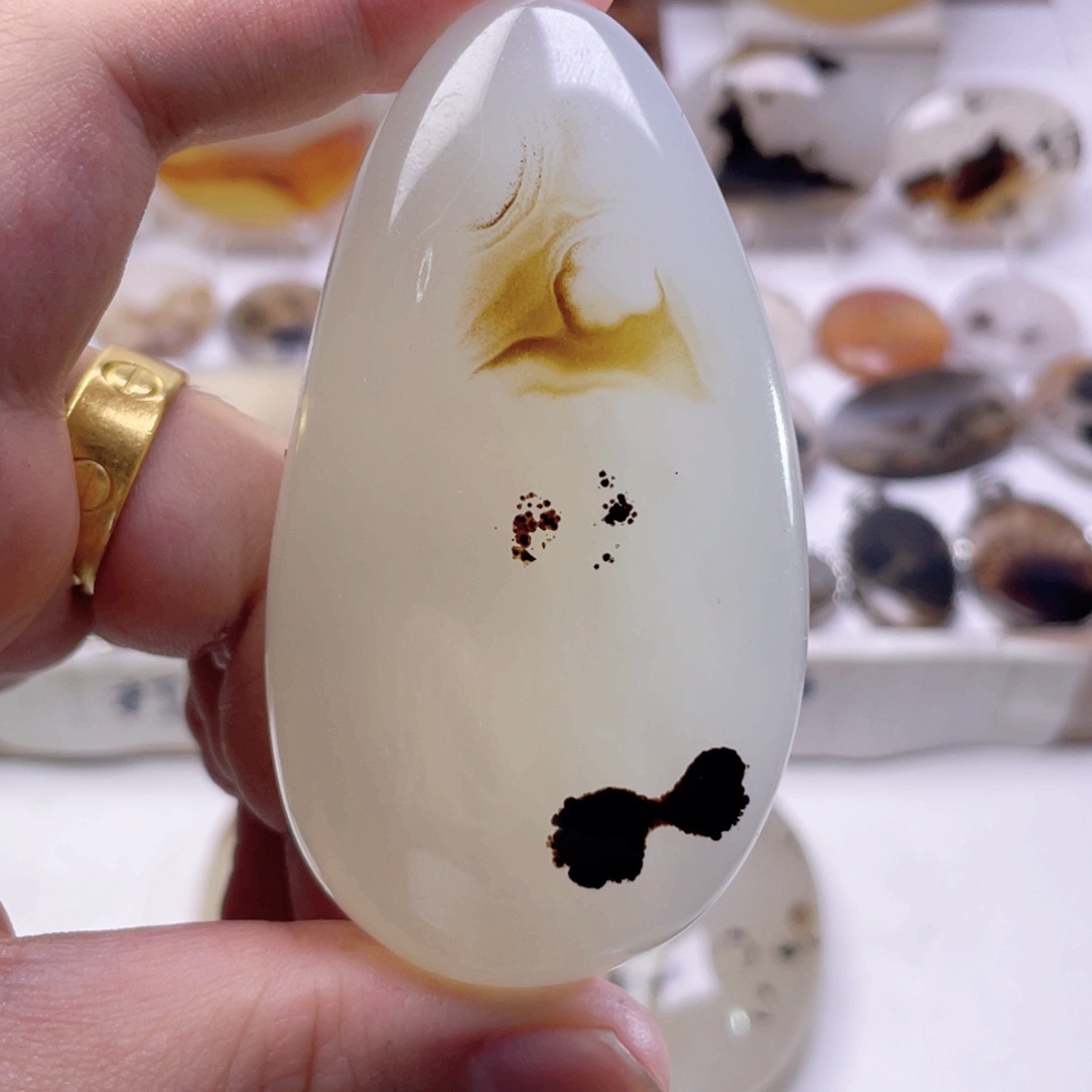 未镶嵌颈饰玛瑙/玉髓