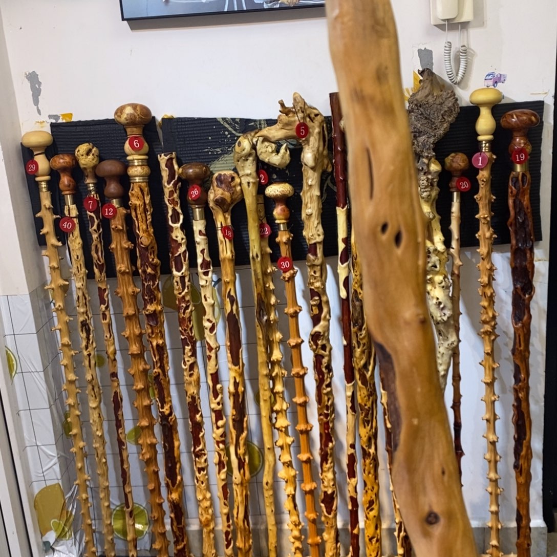 喜***祥麻梨尼疙瘩手把件文玩