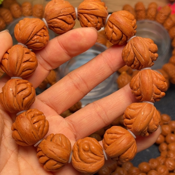 桃核手串龙纹桃核2