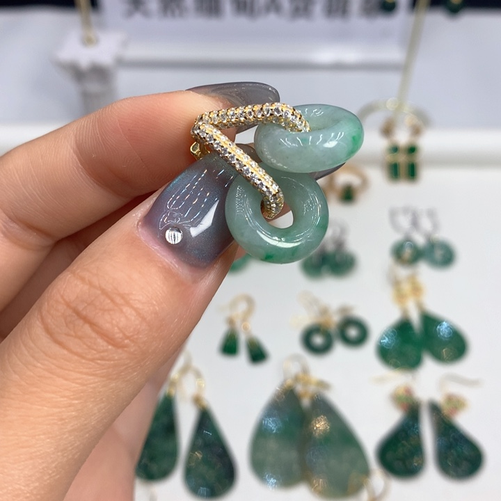 翡翠银S925镶嵌耳饰耳饰