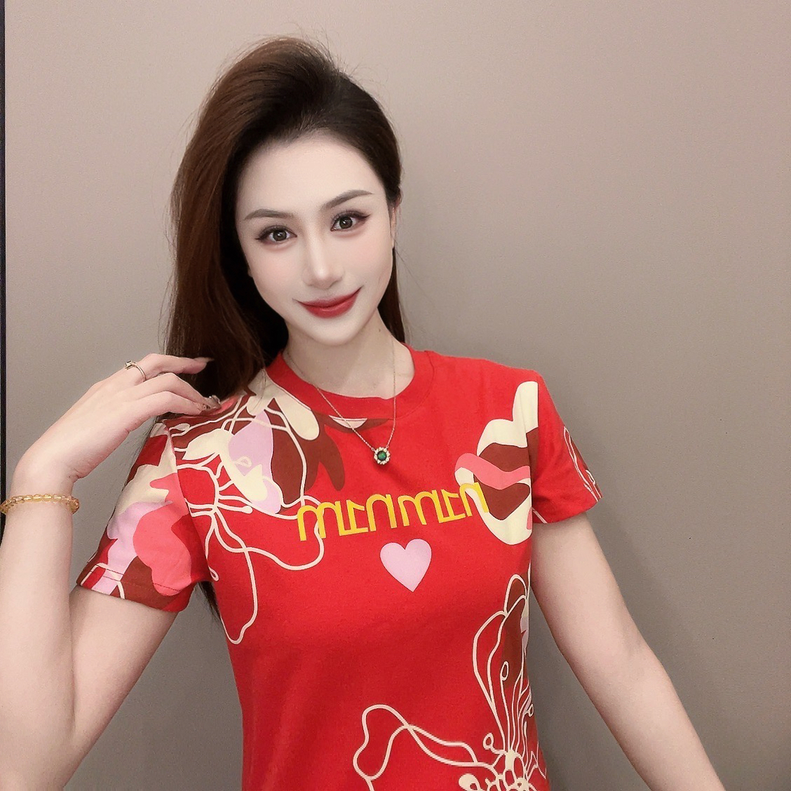 LUSESAY 设计感欧货花花 早春2025新款短袖t恤女百搭休闲圆领上衣