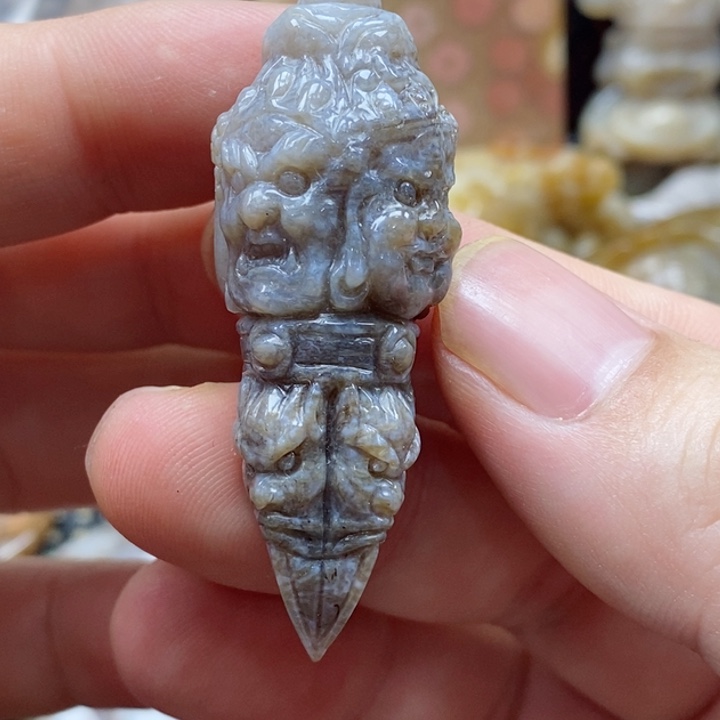 石英质玉颈饰未镶嵌