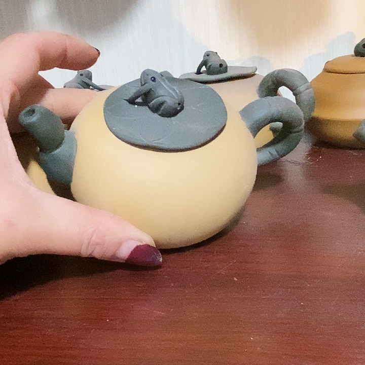 手工制作宜兴紫砂茶壶