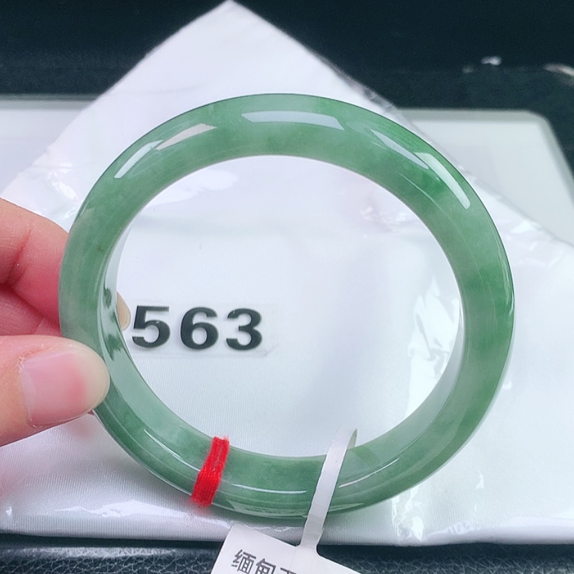 【闪购商品】未镶嵌手镯翡翠61.6圈口563