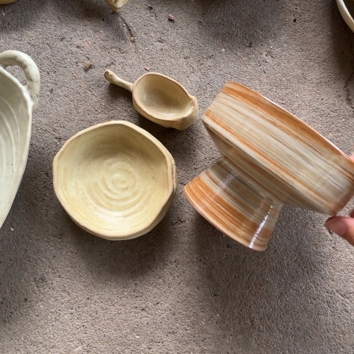 陶瓷粗陶味碟加筷子架各4个高脚碗1个微瑕