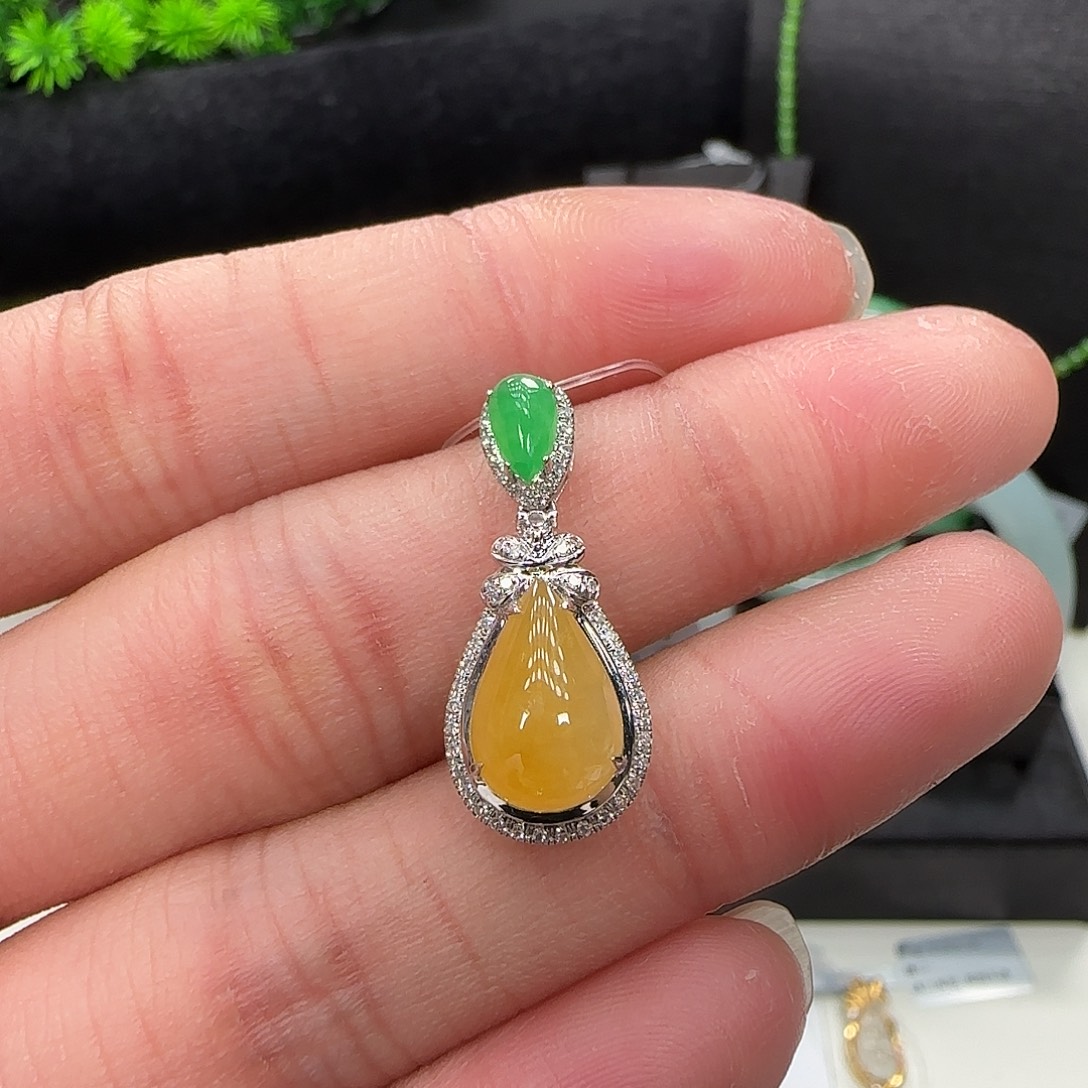 吊坠(不含链)18K金镶嵌翡翠