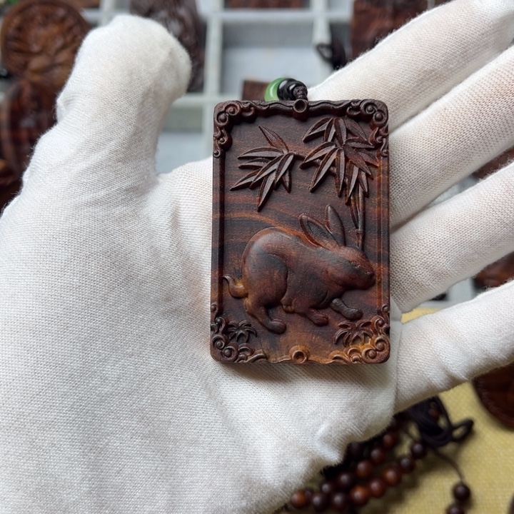 耐***心手串/手链黄花梨/降香黄檀兔