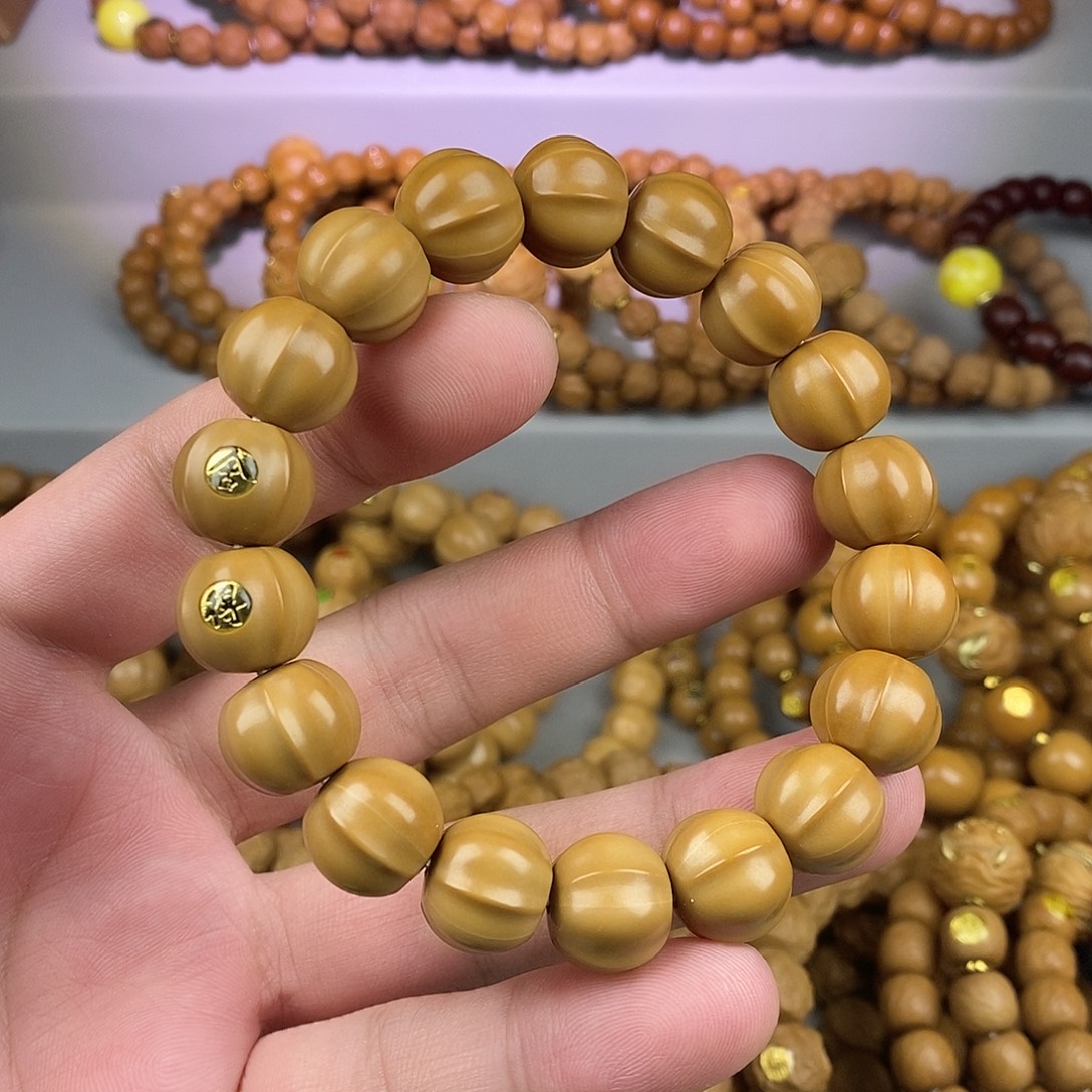 猴头核桃吊坠全品大鲨鱼