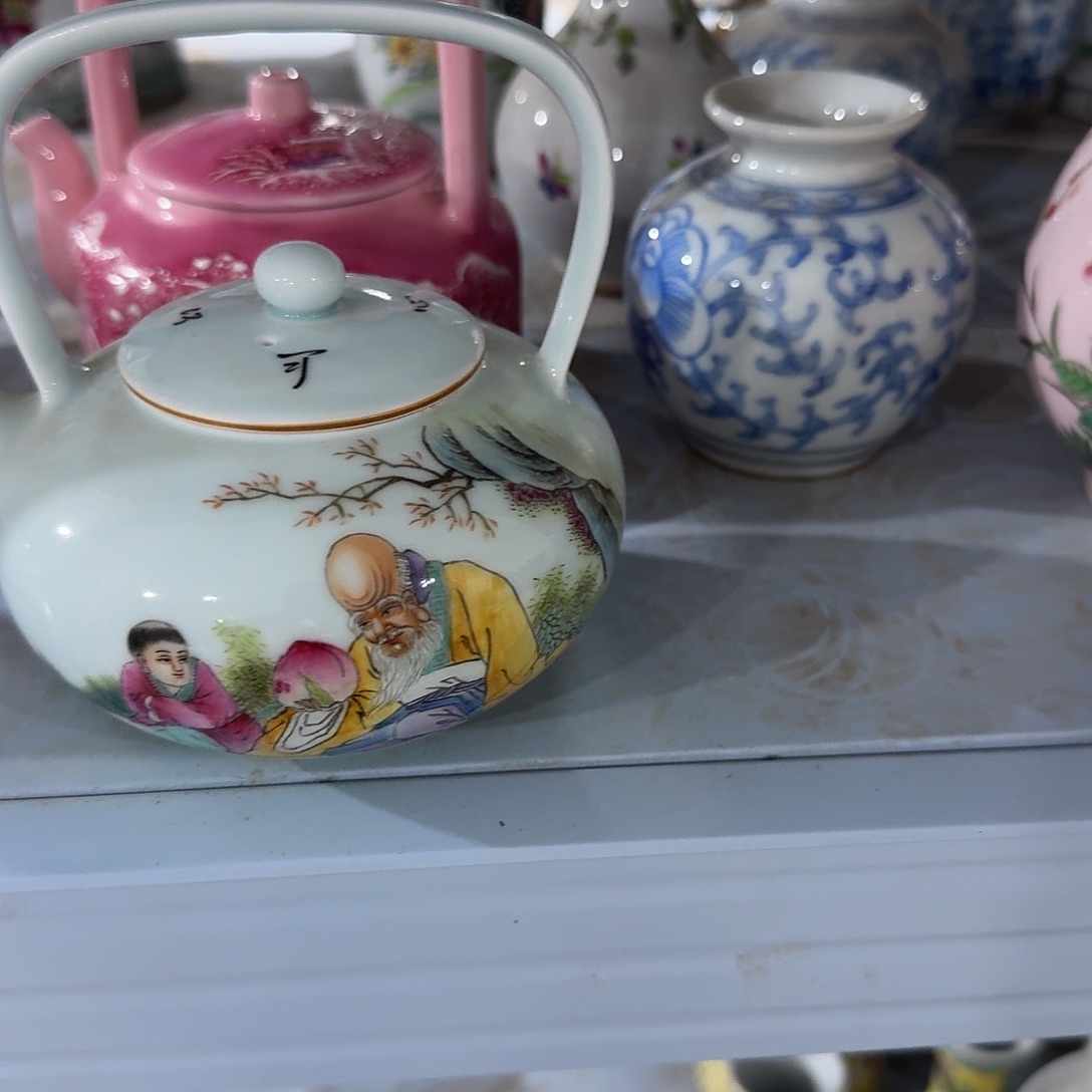 陶其他摆件等物品进行处理等操作