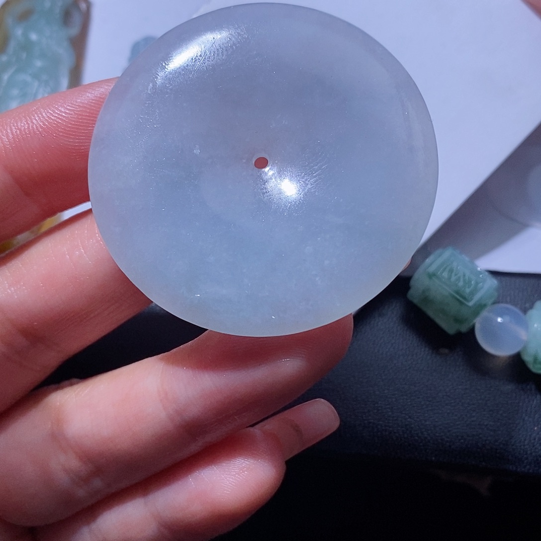 定制翡翠未镶嵌暑**生翡翠