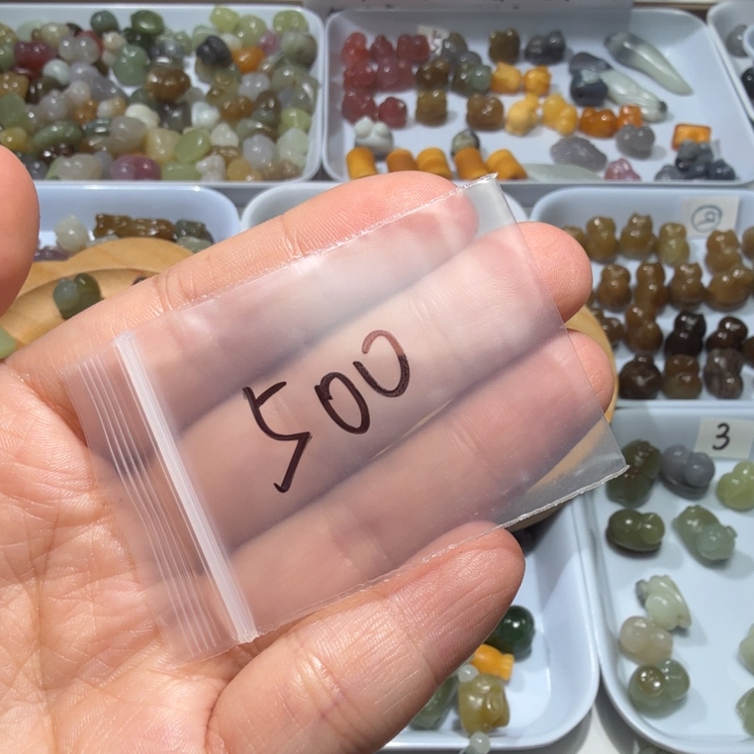 用***2和田玉未镶嵌珠宝奇石