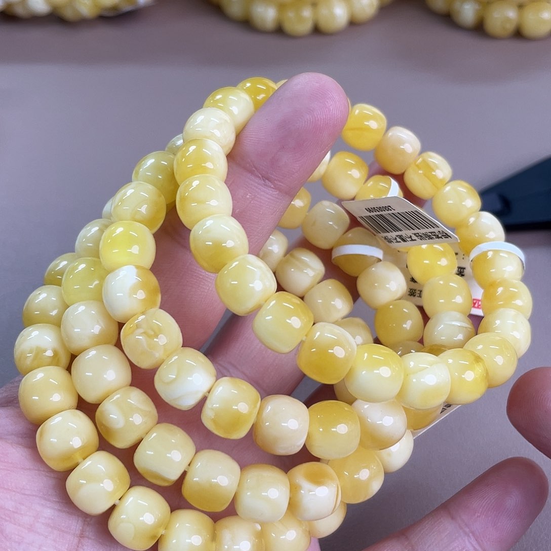 琥珀裸石未镶嵌010多样性发其一