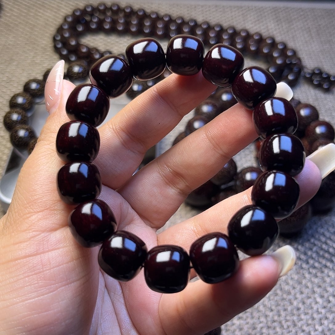 民****檀香紫檀（小叶紫檀）1.3 1.4老型珠