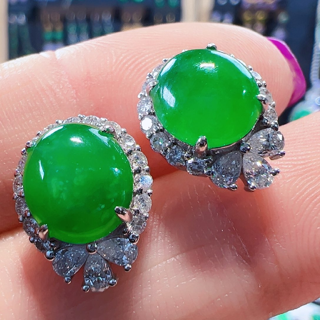 翡翠耳饰18K金镶嵌签收后24小时鉴赏期