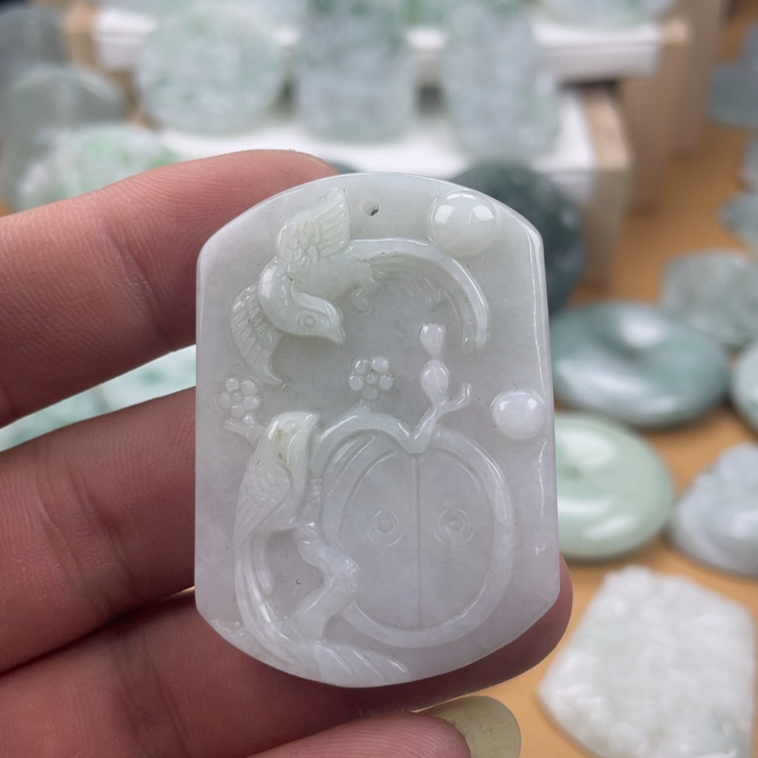 翡翠未镶嵌颈饰双喜临门