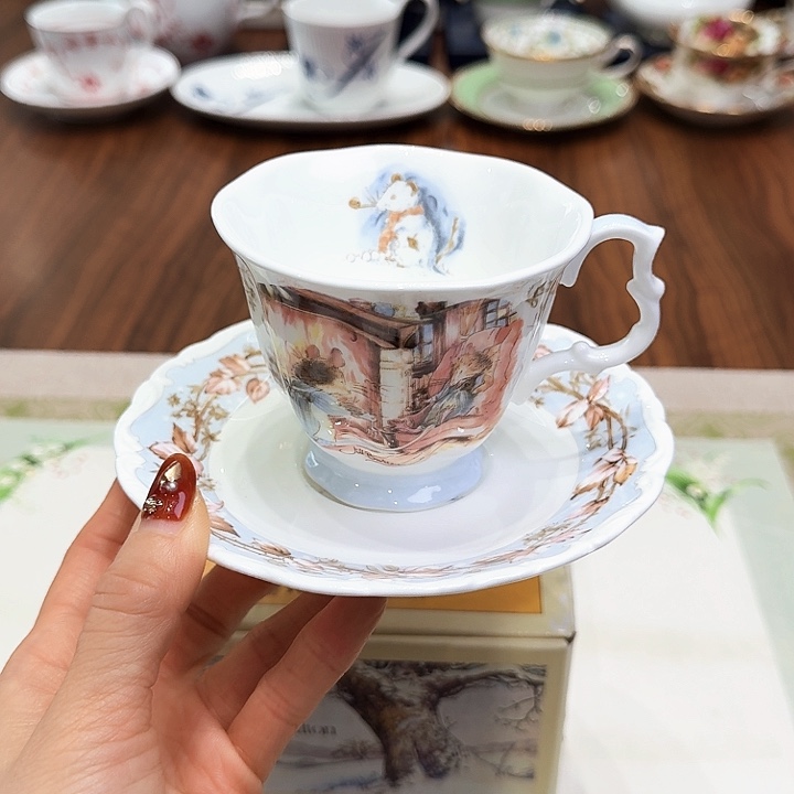 瓷片杯子杯子杯子水杯杯子水杯