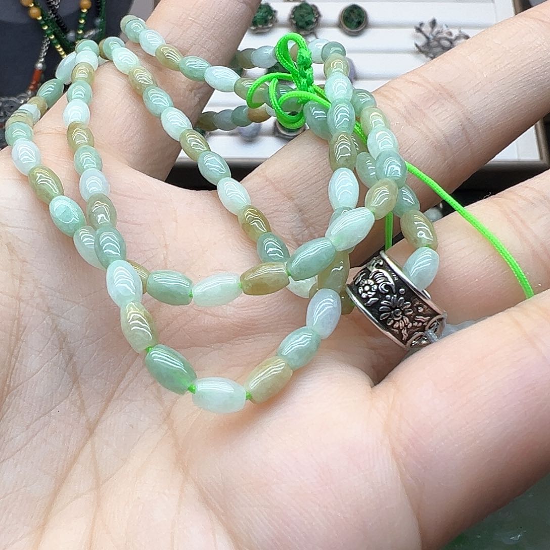 翡翠戒指未镶嵌戒**你带叩头
