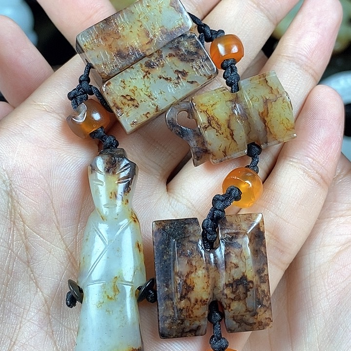 和田玉未镶嵌挂件醉*亭