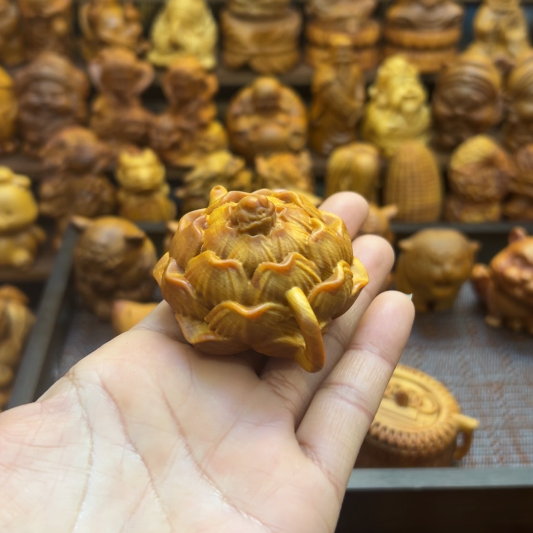 柏木（崖柏）辛****）陈化料手把件