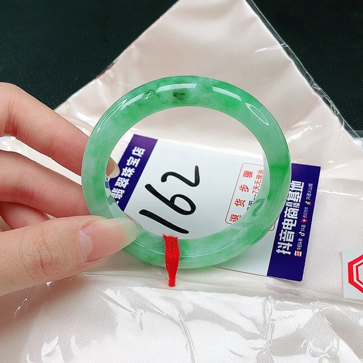 未镶嵌手镯翡翠翡翠手镯