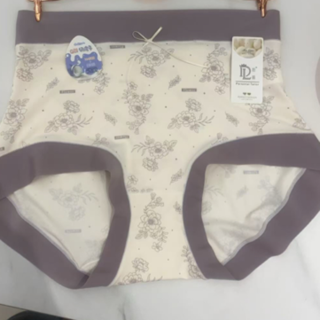 031中高腰80-125斤女士三角内裤亲肤舒适