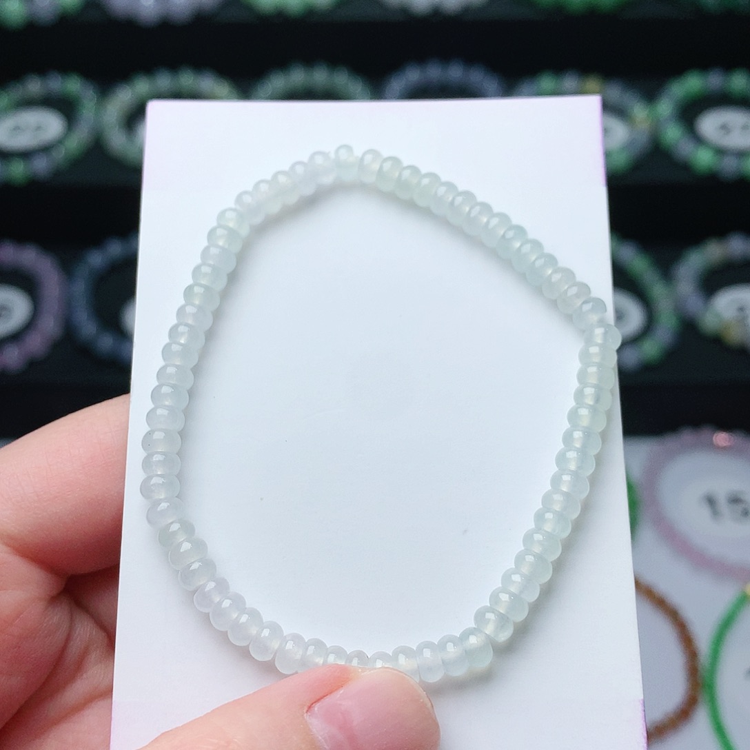 翡翠手链未镶嵌翡翠